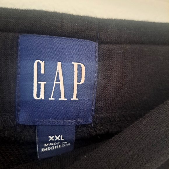 Gap Ladies Logo Short Sz XXL #NEW - Picture 3 of 7